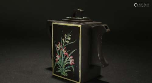 A Chinese Nature-sceen Estate Tea Pot Display