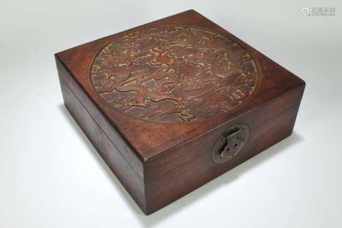 A Chinese Lidded Dragon-decorating Wooden Box