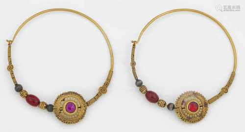 Paar antike indische Ohrringe-