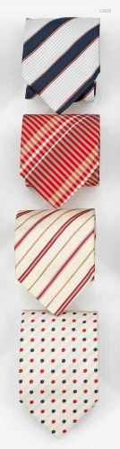 Vier Krawatten von JOOP!Seide. Unterschiedliche Streifenmuster bzw. kleine Tupfen in Rot-, Blau- und