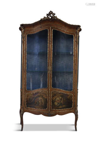 A LOUIS QUINZE STYLE ORMOLU MOUNTED KINGWOOD VITREEN, with surmounted leaf scroll work above twin