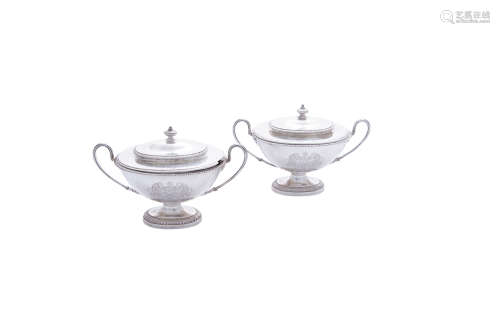 A PAIR OF GEORGE III NAVETTE-SHAPED SILVER SAUCE TUREENS AND COVERS, London 1810, mark of George