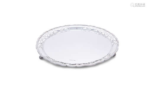 A LARGE SILVER SALVER, London c.1917, mark of CW Fletcher & Sons Ltd., of shaped circular form,