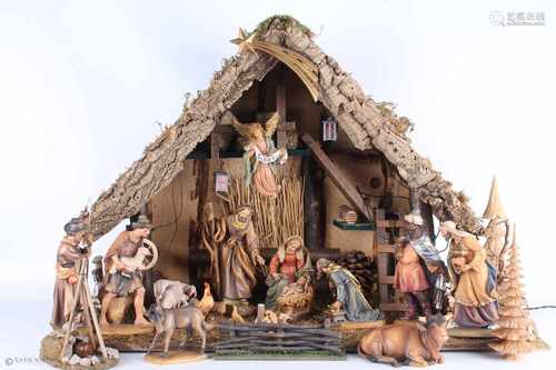 Oberammergau große Krippenfiguren von Toni Baur mit großer Krippe,Holz geschnitzt und farbig