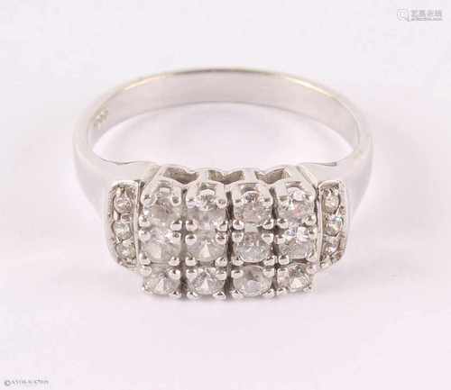 Diamanten Goldring, 333 Gold,WG 333/000 Weißgold, Ring mit 12 kleinen Diamanten, gestempelt 333,