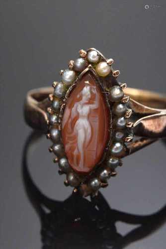 RG 585 Biedermeier Ring mit Achatgemme 