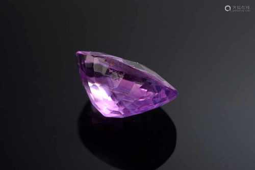 Loser Saphir, Farbe rosa (ca. 3.39ct) im Ceylonschliff, 10,7x7,25x5,35mm Loose sapphire, color