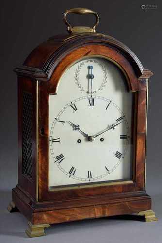 Englische Bracket Clock in verglastem Mahagoni Gehäuse mit Messing Montierung, 42x27x20cm,