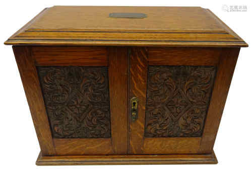 Victorian oak Smokers cabinet,
