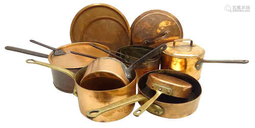 Victorian and later copper cooking pans, including a set of three graduating pans,