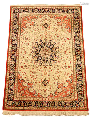 Quoom silk rug,