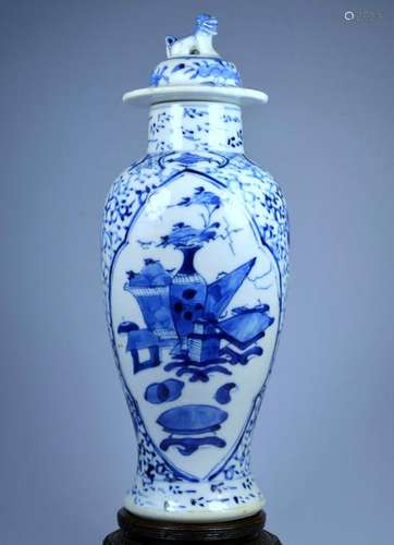 CHINESE KANGXI LIDDED PORC VASE CA. 1830'S