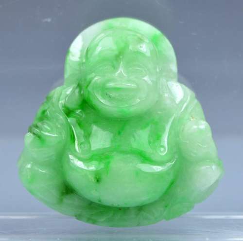 CHINESE GR A CARVED JADE BUDDHA AMULET PENDANT