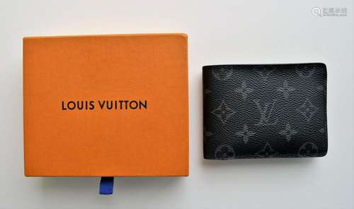 LOUIS VUITTON MONOGRAM MENS WALLET