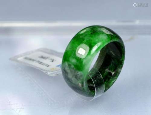 CHINESE TOP CERTIFIED CARVED JADE RINGS (PR)