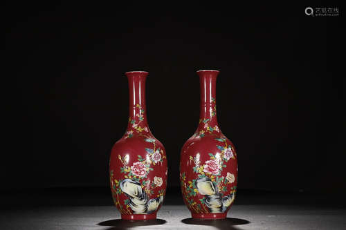 QIANLONG MARK FAMILLE ROSE VASE