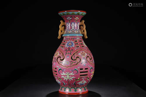 QIANLONG' MARK FAMILLE ROSE LOTUS VASE