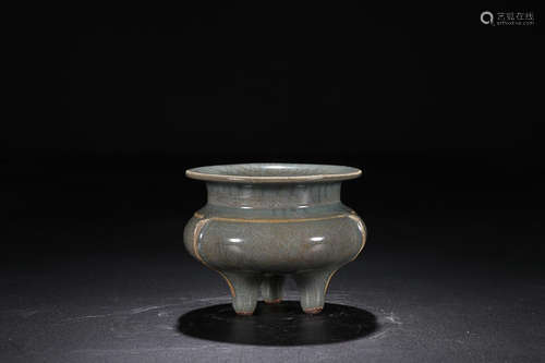 GUAN YAO TRIPOD CENSER