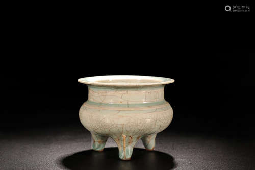 GUAN YAO TRIPOD CENSER