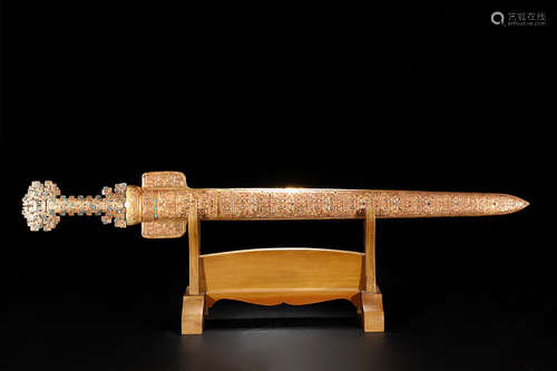 GILT BRONZE DRAGON PATTERN SWORD IN SET