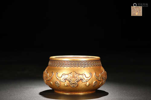 GILT BRONZE BAT PATTERN CENSER