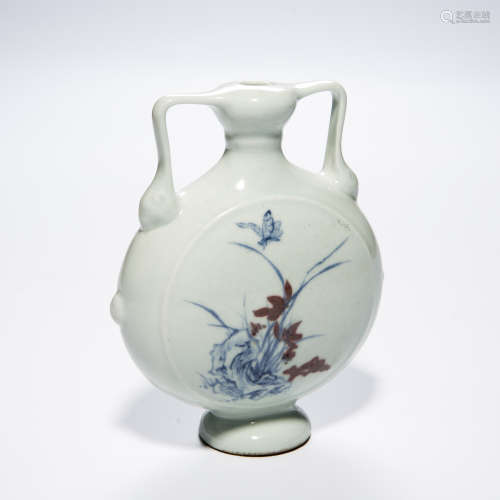 A Chinese White Glazed Porcelain Moon Flask