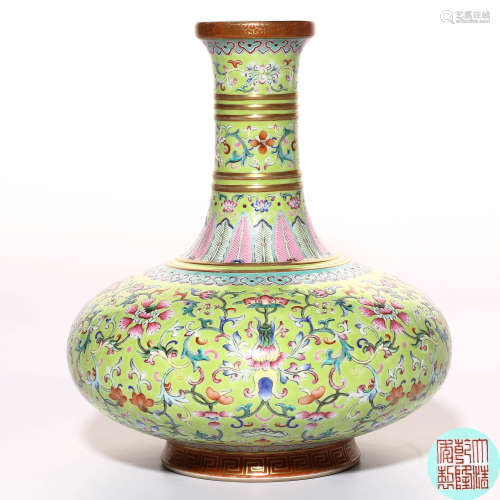 A Chinese Green Ground Famille-Rose Porcelain Vase