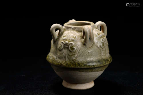 A Chinese Celadon Pottery Jar