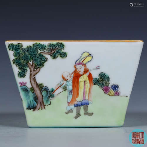 A Chinese Famille-Rose Porcelain Square Cup