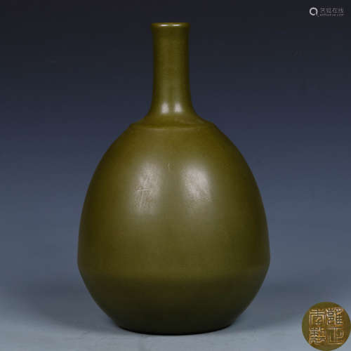 A Chinese Tea-Dust Glazed Porcelain Vase