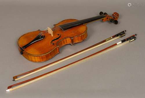 An early 20th century French 3/4 size violin A label to the interior 