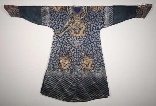 A Chinese Embroidery Robe