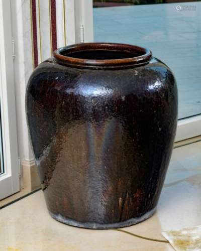 Suite de 4 grandes potiches en céramique, Chine, XXe s., h. 75 cm  -  - 4 ceramic [...]