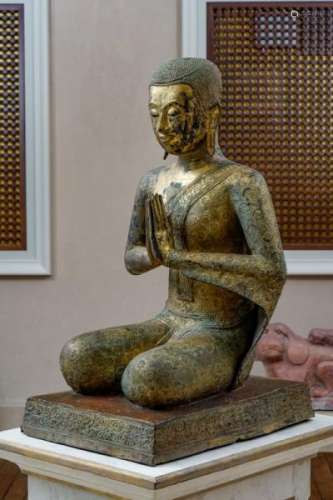 Paire d'adorants Moggallana en prière, en bronze doré, Thaïlande, XIXe s., [...]