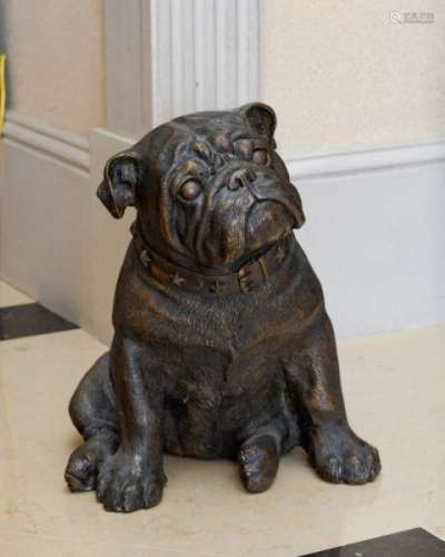 Bouledogue français, sculpture en bronze (creux) figurant le chien assis et [...]