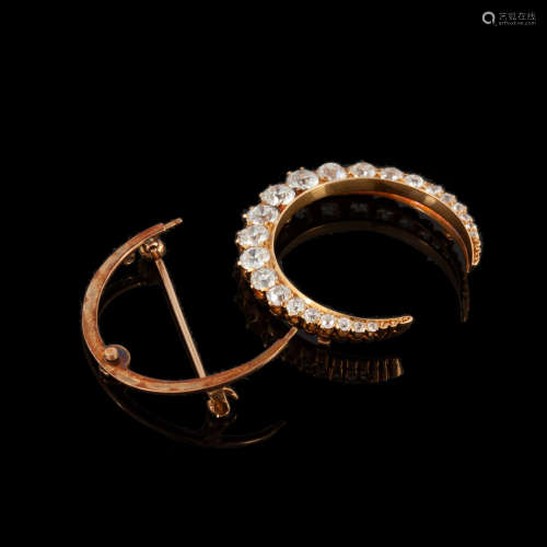 18kt Gold & Diamond Crescent Brooch. with removable pincatch and stem, signed 'Schumann's Son's' (