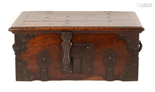 17/18th Century Spanish Strong Box. Tightly figured Walnut. Ht. 7