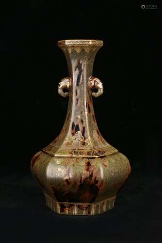 A BRONZE-GLAZED GILT-DECORATED VASE.QING PERIOD