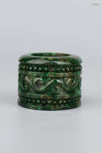 A CARVED SPINACH JADE ARCHER'S RING.ANTIQUE