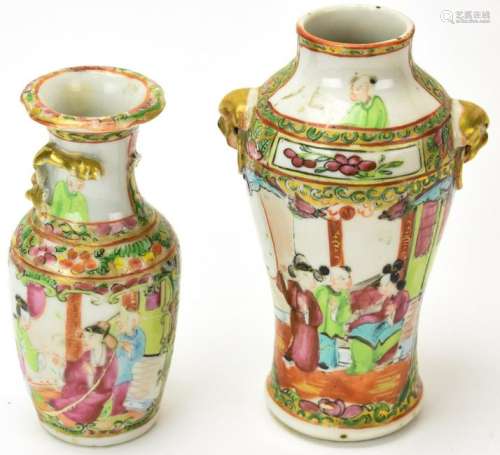 2 Chinese Rose Medallion Porcelain Cabinet Vases