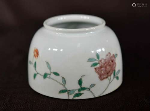 Chinese Porcelain Beehive Brush Washer with Floral