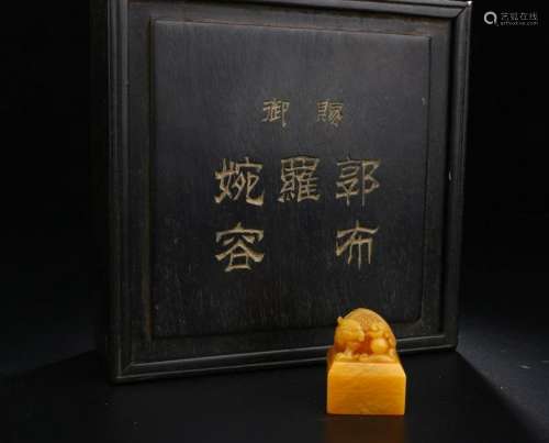 CHINESE TIANHUANG SOAPSTONE BEAST SEAL