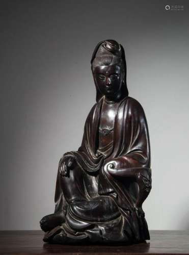 CHINESE LARGE LONGAN WOOD FIGURE OF GUANYIN