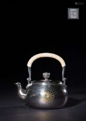 CHINESE SILVER TEA POT W. PARTIAL GILT ORNAMENT