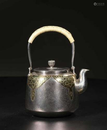 CHINESE SILVER TEA POT