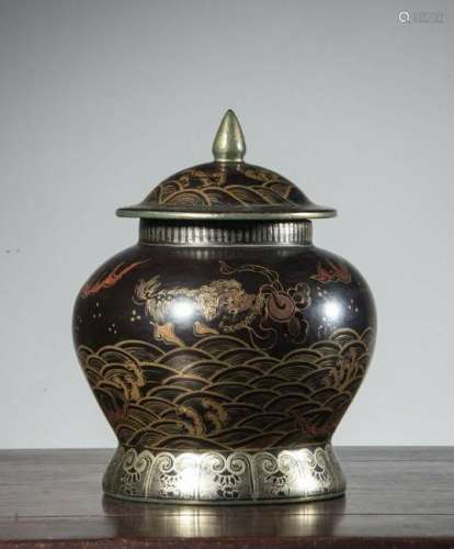 CHINESE LACQUER WOOD COVER JAR FOOLION MOTIF