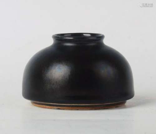 CHINESE BLACK GLAZED PORCELAIN WATER COUPE