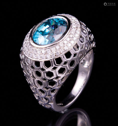 14 kt. White Gold, Blue Zircon and Diamond Ring , bezel set oval cut zircon, approx. 11.06 x 8.45