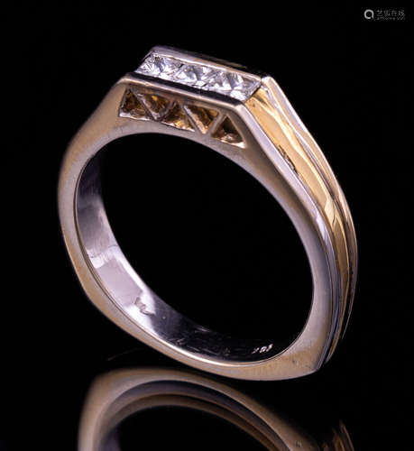 18 kt. Yellow and White Gold and Diamond Man's Ring , channel set with 3 princess-cut diamonds,