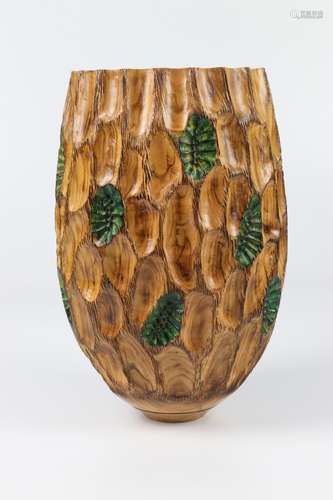 Tracy Owen (UK) carved and coloured olive vessel 26x16cm. Signed